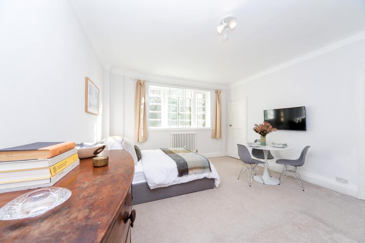Beautifully Presented Centrally Located Studio Apartment London Exterior photo