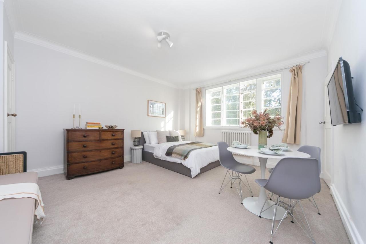 Beautifully Presented Centrally Located Studio Apartment London Exterior photo